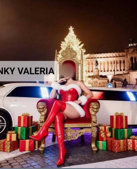 KINKY VALERIA