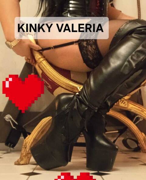 KINKY VALERIA