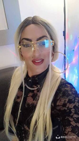 Manuela transs beby