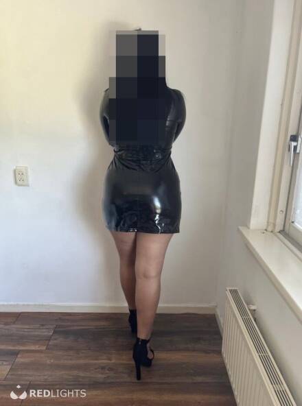 Demi