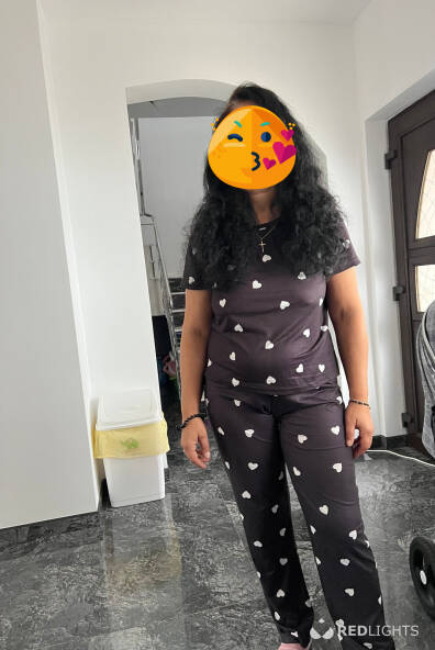 Stuur me een privébericht als je me wilt zien.