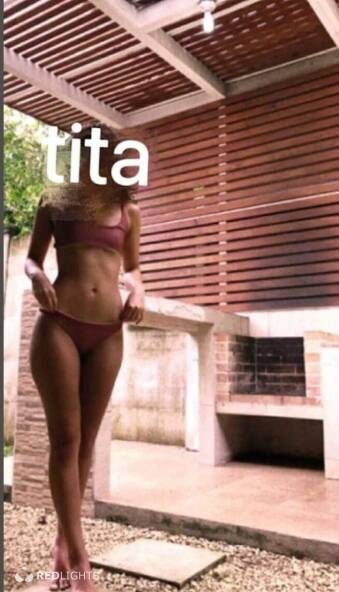 Napthong / Tita, Nina and Anna