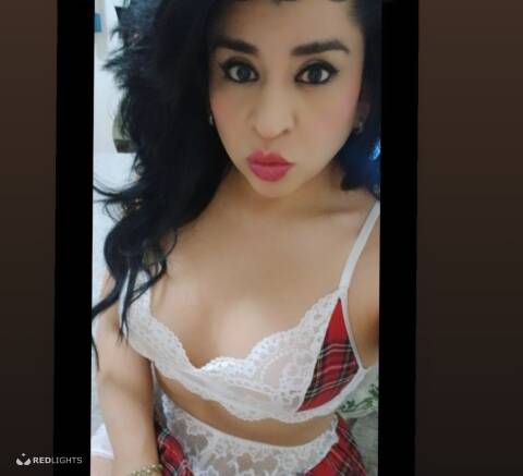 ¿You want to be my whore?