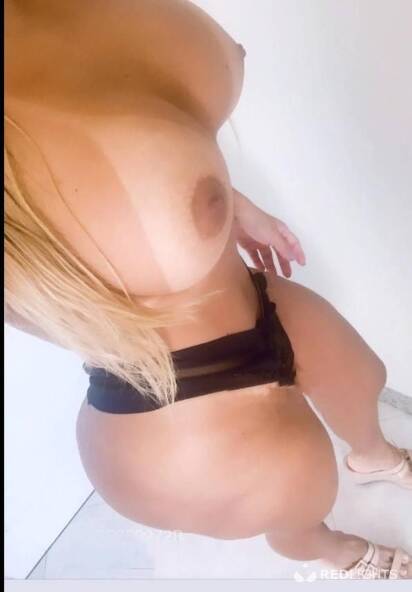 STEFANY   blonde