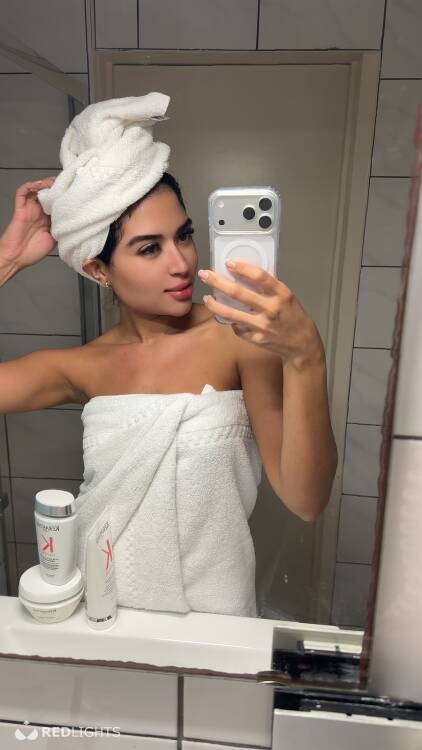 Priv&eacute; ontvangst Sofia fotos 100% reais