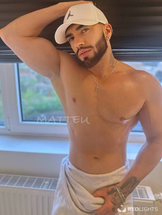 Escort MATTEU