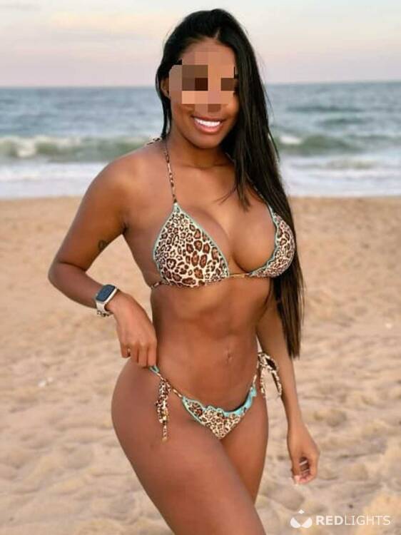 Priv&eacute; ontvangst Tainara ...