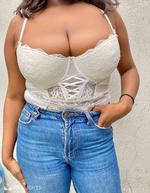 Escort Nadia