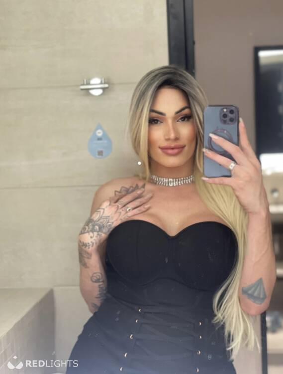 Priv&eacute; ontvangst Angelica Fennty