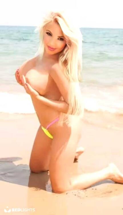 Privé ontvangst Bianca  blonde