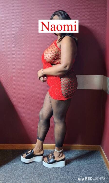 Escort Naomi