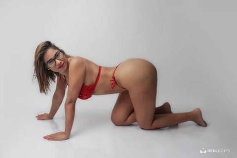 Privé ontvangst Luna pijpen zonder 69