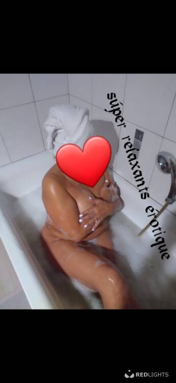 Priv&eacute; ontvangst Nelliy Sofa