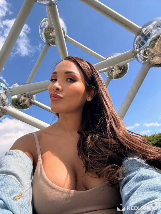 Escort Carlotta