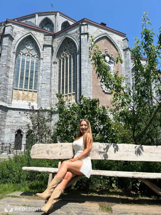 Escort Angelika