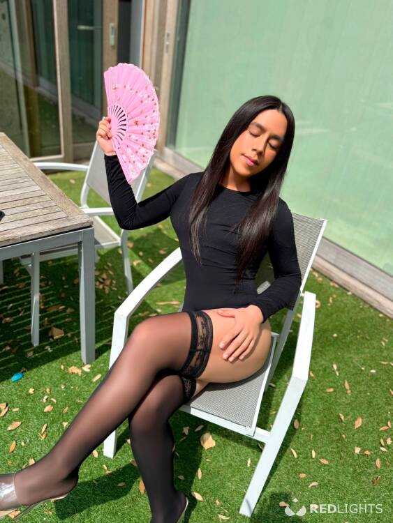 Privé ontvangst Winnifer sexy