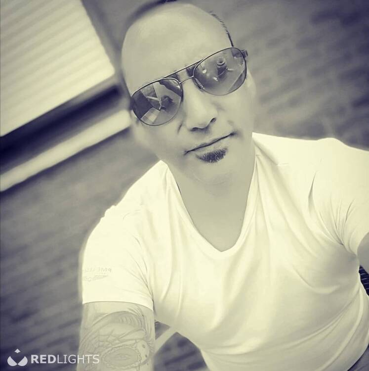 Swingers Javi