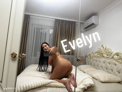 Escort Evelyna