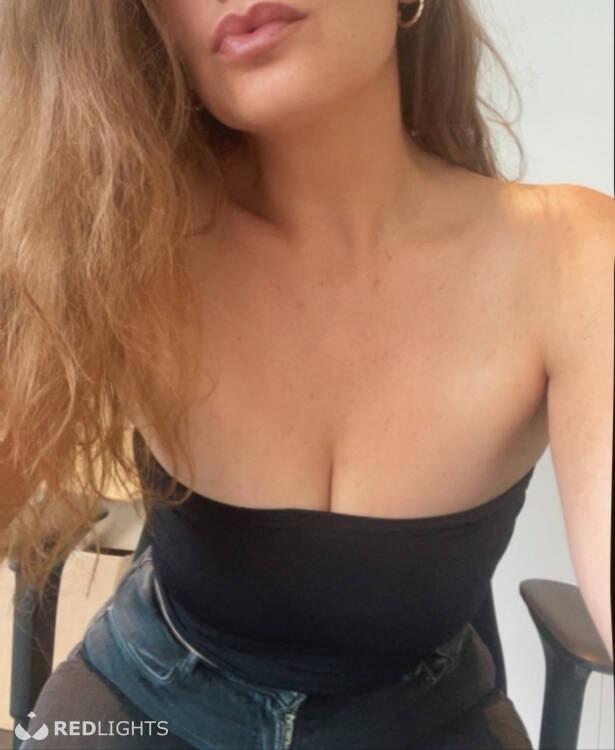 Escort Renee
