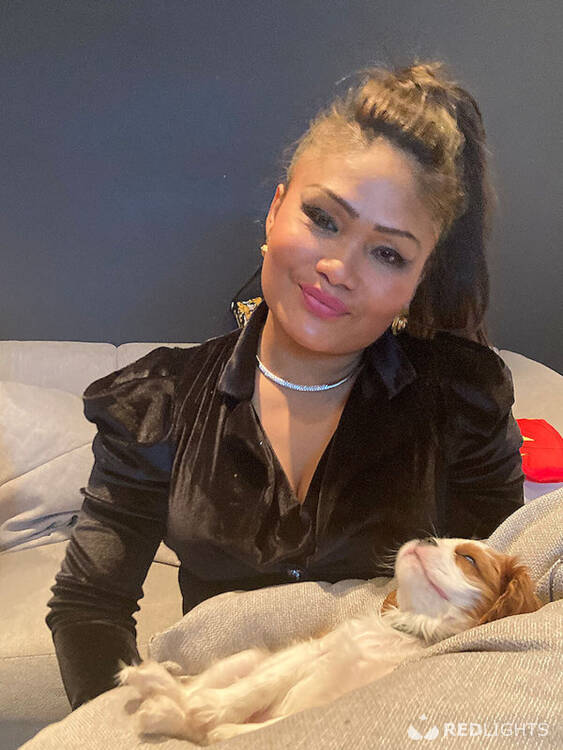 Priv&eacute; ontvangst **  M A Y A   **