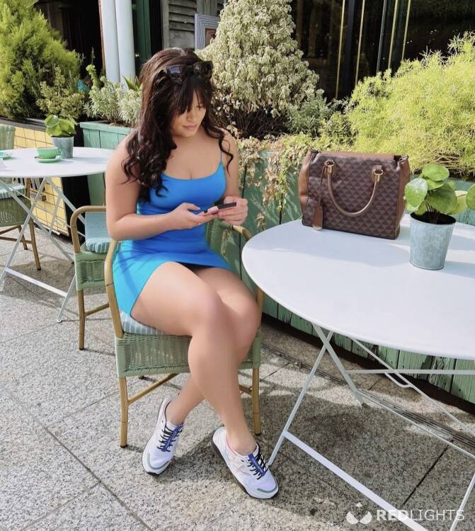 Privé ontvangst Thai massaje WhatsApp uniquement, s\'il vous plaît.