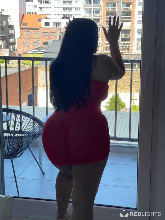 Privé ontvangst Karla_Hot