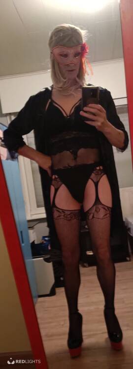 Privé ontvangst Rebecca travestiet
