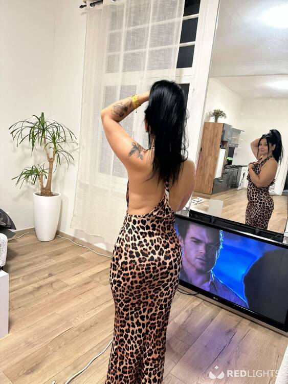 Escort Maya escort