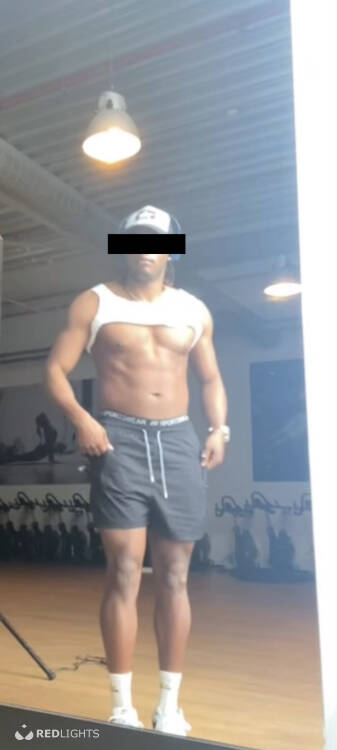 Swingers Gigolo Jay