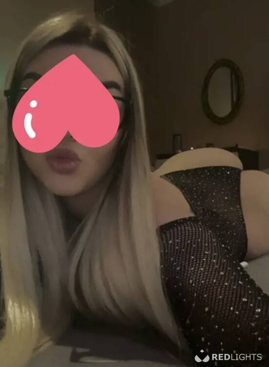 Escort Adelina