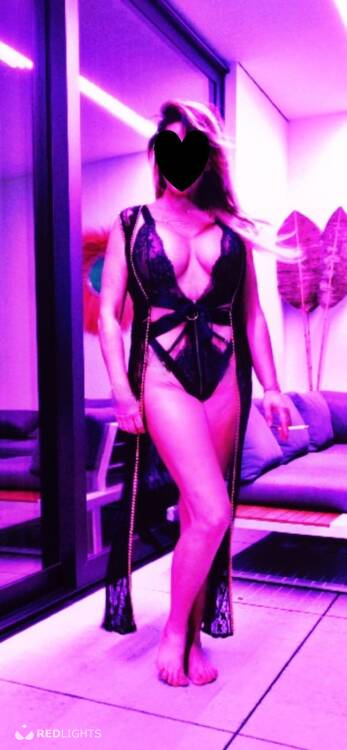 Escort Vicky (Victoria) Summer