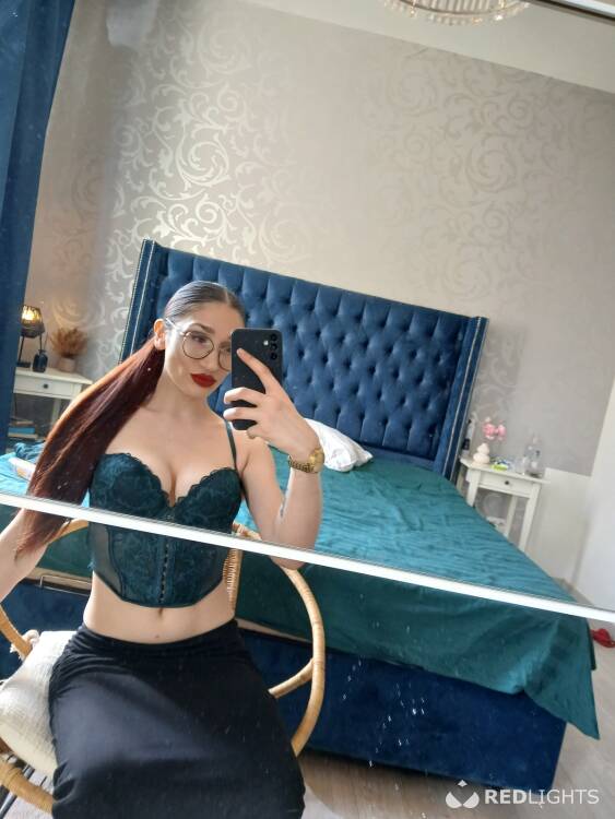 Escort Aysha