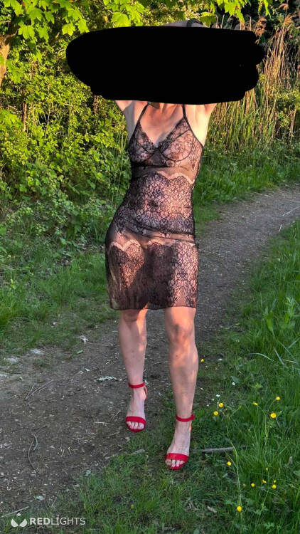 Escort Ava