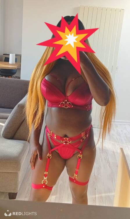 Priv&eacute; ontvangst Lovely Bitch