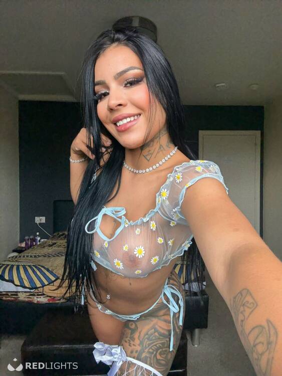 Priv&eacute; ontvangst Lays charming