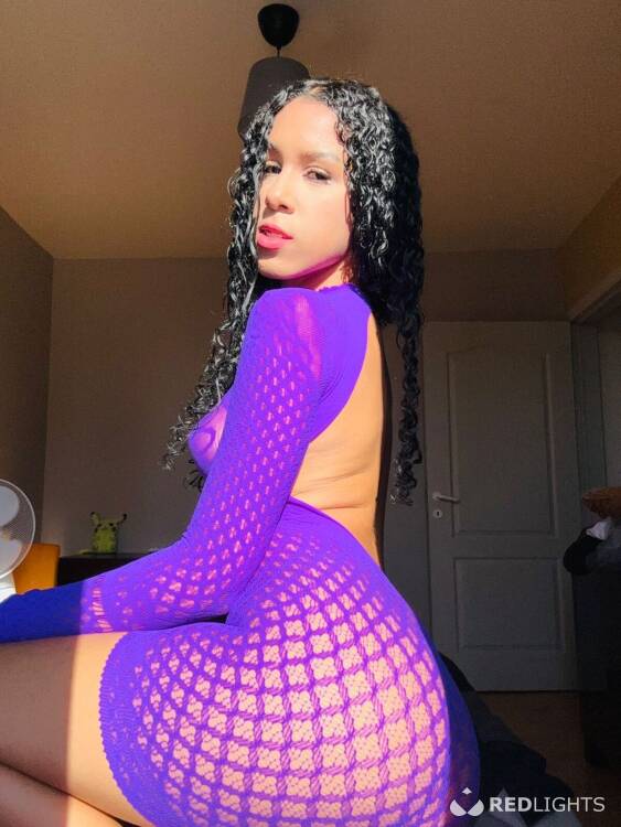 Privé ontvangst Mia twerk