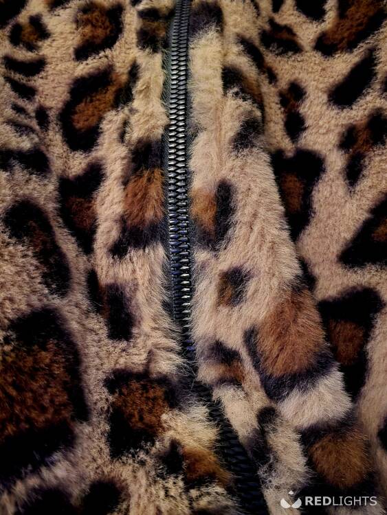Swingers Fauxfurlover
