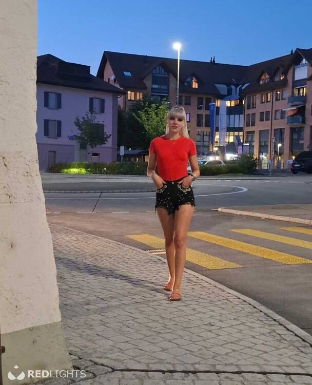Escort Cleo