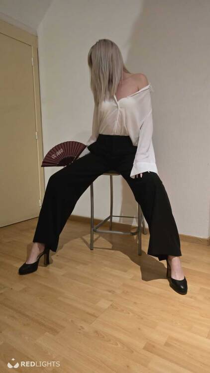 Escort Cleo