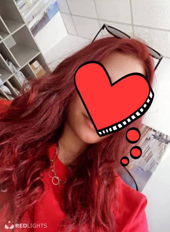 Escort Scream your name while squirt