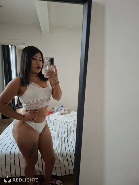 Privé ontvangst Cielo Sexy latina piel canela