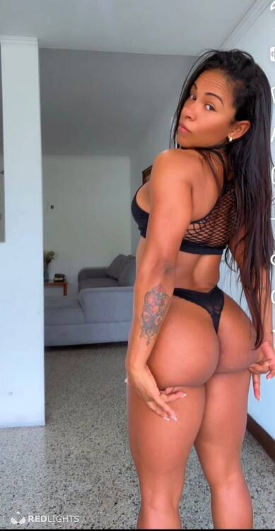 Escort Naty
