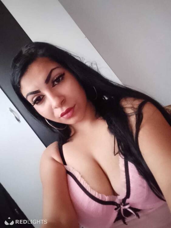 Escort Roxy