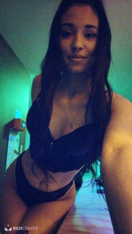 Escort Melissa skinny