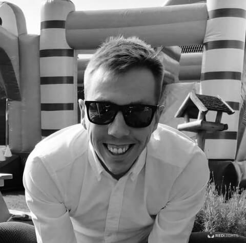 Swingers Sam