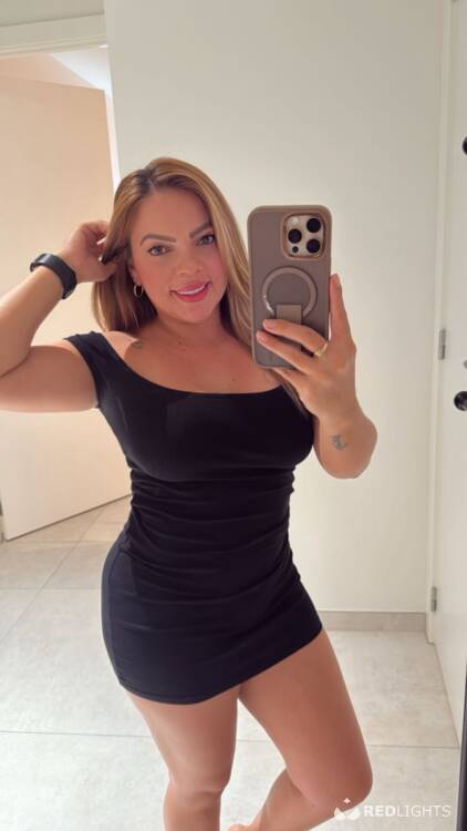 Escort CHANEL