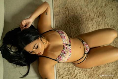 Priv&eacute; ontvangst Mariana bresilienne chaud