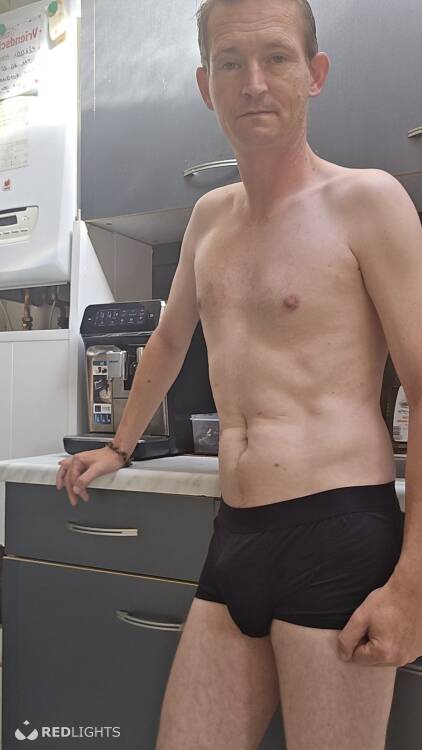 Escort TobiOrNotTobi