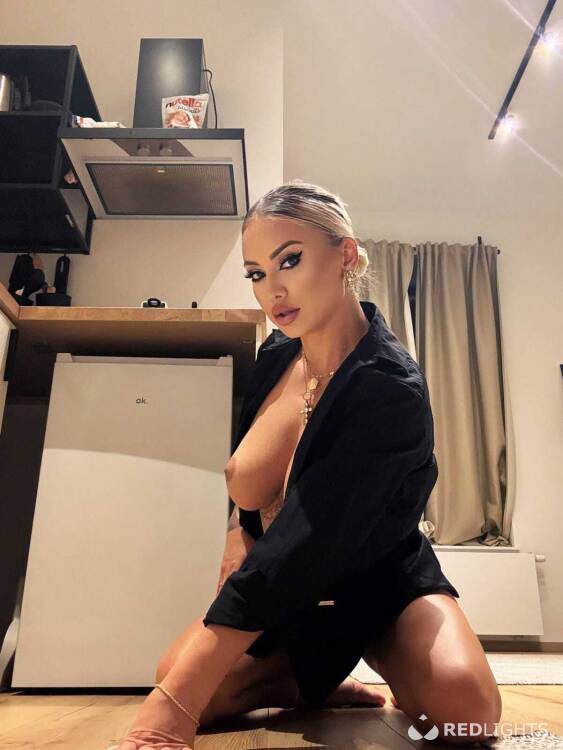 Priv&eacute; ontvangst RUSSE ÉLÉGANTE CLASSE ET SEXY!!