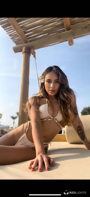 Priv&eacute; ontvangst Josy chaud